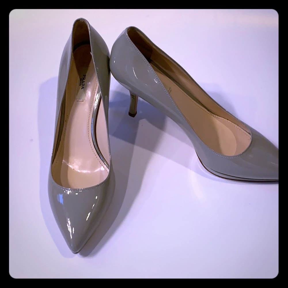Prada heels size 40